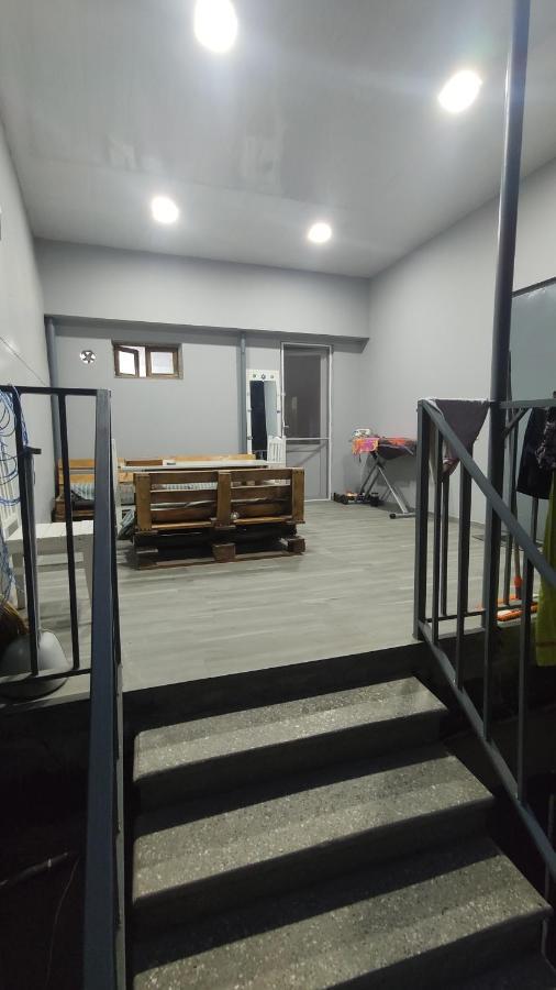 Home Apartments 巴统 外观 照片